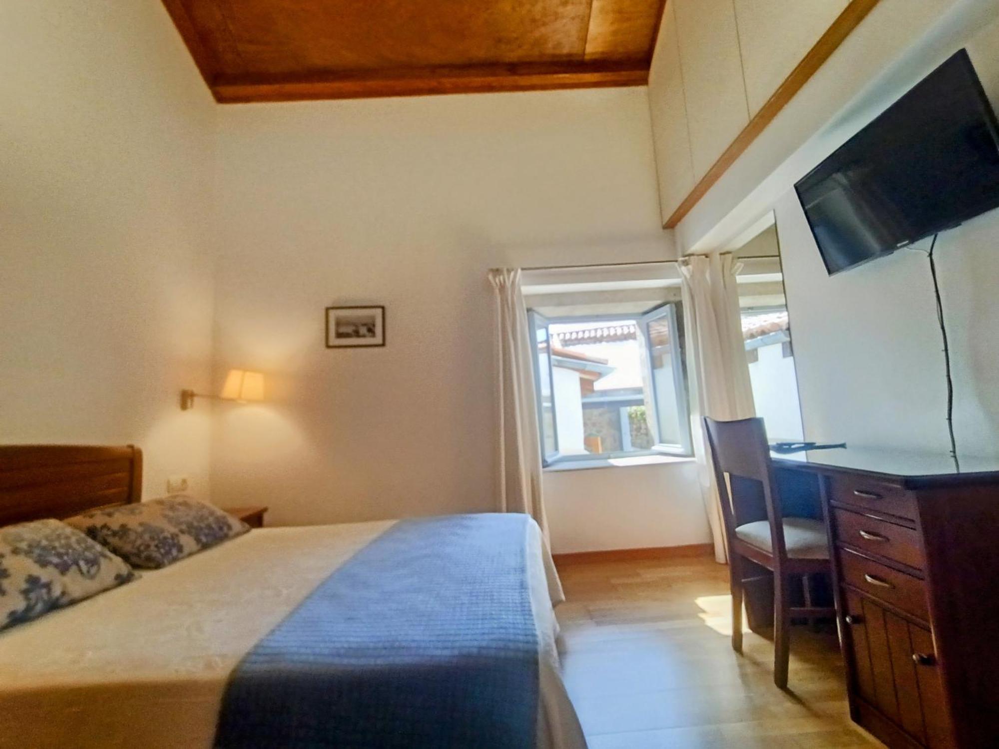 Casa Do Fieiro Guest House Minortos Room photo